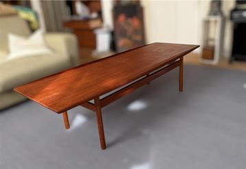 Greta Jalk Mid-Century Edition Poul Jeppesen salontafel beschikbaar voor biedingen