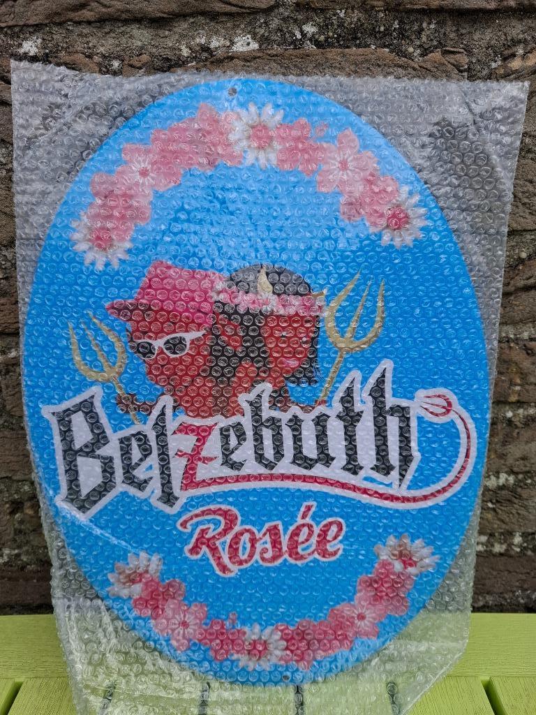 Plaque publicitaire bière Belzebuth (neuf dans son emballage, Collections, Marques de bière, Neuf, Panneau, Plaque ou Plaquette publicitaire