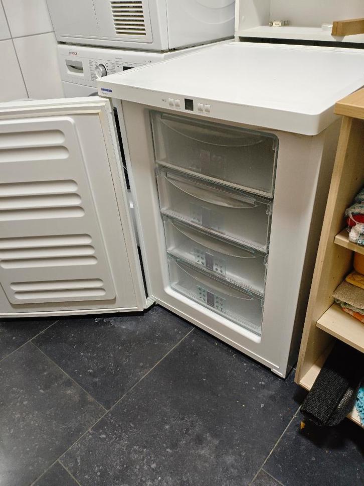 Liebherr Premium Diepvrieskast GP 1486, Elektronische apparatuur, Vriezers en Diepvrieskisten, Zo goed als nieuw, Vrijstaand, Vrieskast