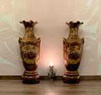 EXTRAORDINARY SUPER RARE BIG VASES COUPLE OF SATSUMA, Antiek en Kunst, Ophalen