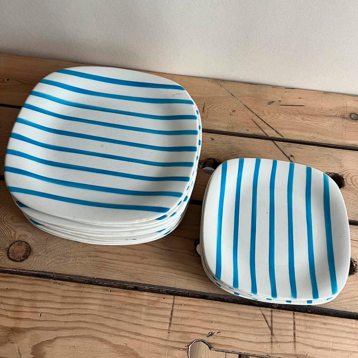 8 grandes assiettes plates et 6 à dessert Boch Seduction, Antiquités & Art, Antiquités | Services (vaisselle) pièces, Enlèvement ou Envoi