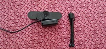 Webcam + gelede arm beschikbaar voor biedingen