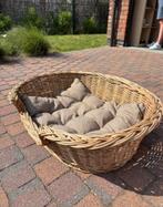 Hondenmand in riet, Dieren en Toebehoren, Hondenmanden, Ophalen, Zo goed als nieuw, Riet