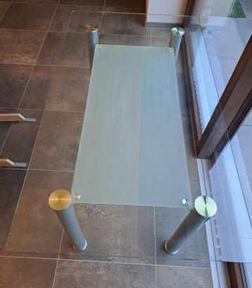 Table en verre 160Lx86lx75H beschikbaar voor biedingen
