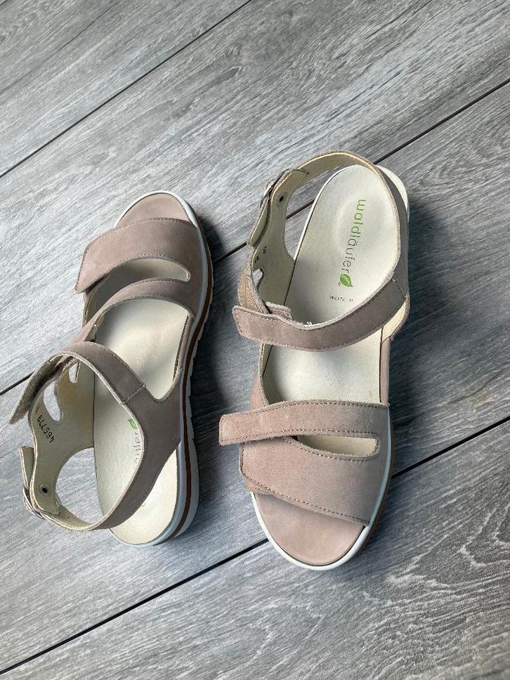 Dames sandalen Wandlaufer maat 39, Kleding | Dames, Schoenen, Zo goed als nieuw, Sandalen of Muiltjes, Beige, Ophalen