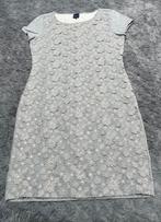 Magnifique robe grise - longueur genou - taille 40/L, Taille 38/40 (M), Enlèvement ou Envoi, Josephine & Co, Longueur genou
