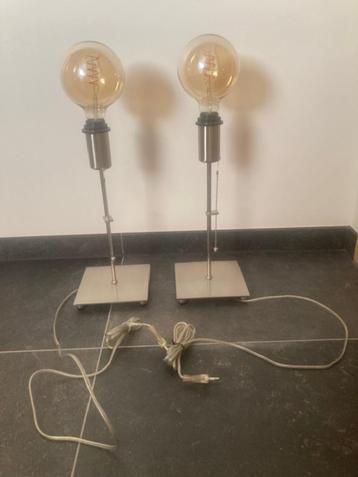 2 (nacht-) tafellamp inox 58cm met lamp beschikbaar voor biedingen