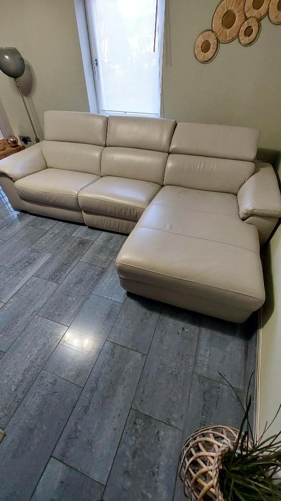 Salon, Huis en Inrichting, Zetels | Zetels, Zo goed als nieuw, Rechte bank, Vierpersoons of meer, 250 tot 300 cm, 150 cm of meer