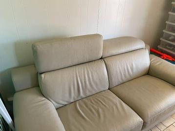 Lederen zetel in perfecte staat (echt leder geen ikea leder) beschikbaar voor biedingen