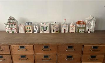 Maisons/marmites vintage en porcelaine