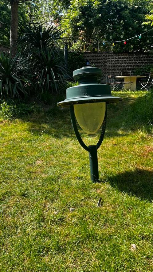 Imposante mooie straatlantaarn (staand model) groene kleur, Tuin en Terras, Buitenverlichting, Zo goed als nieuw, Waterbestendig