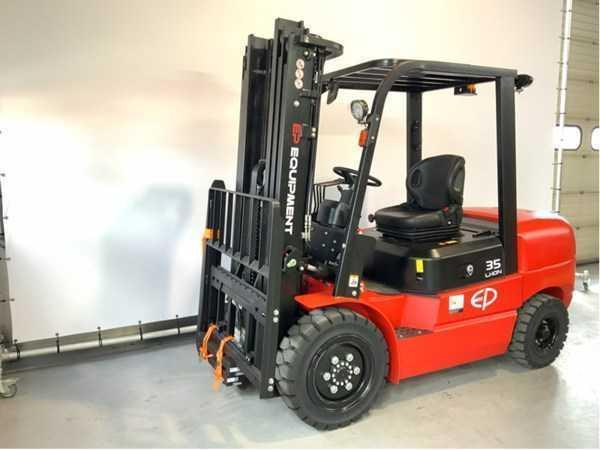 EP EFL-352 - 4.8 meter Triplex, Li-Ion, Free-Lift, Side-Shif, Zakelijke goederen, Machines en Bouw | Heftrucks en Intern transport