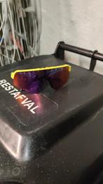 Oakley, Ophalen, Oakley