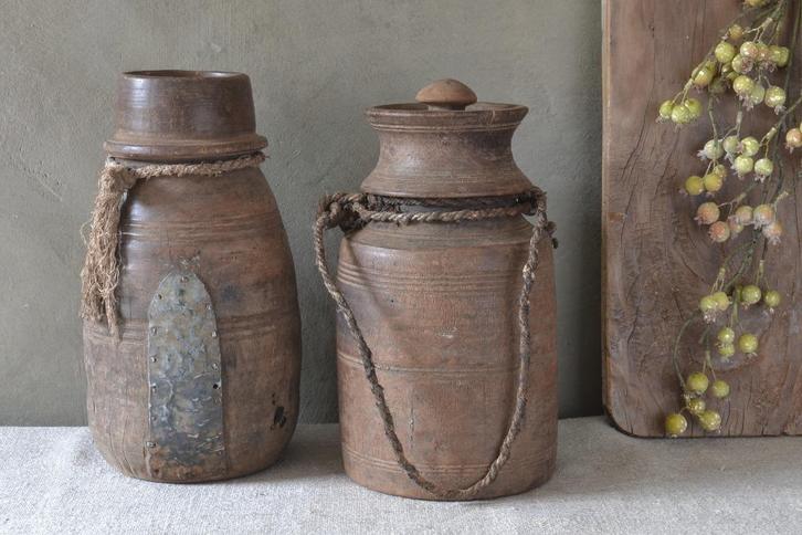 Oude houten Himachal pot Nepalese kruik, Huis en Inrichting, Woonaccessoires | Vazen, Gebruikt, Overige kleuren, Minder dan 50 cm