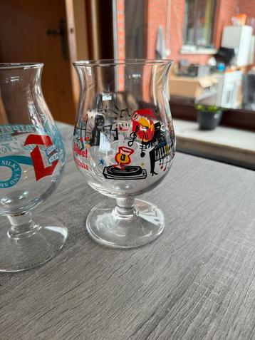 Duvel glazen beschikbaar voor biedingen