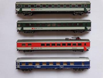 Marklin ho SBB CFF FFS Lot e 4 Voitures: 4123,24,25 et 4182. beschikbaar voor biedingen