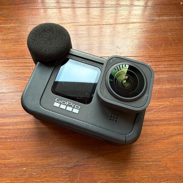 GoPro Hero 9 BLACK (camera + kit), TV, Hi-fi & Vidéo, Caméras action, Comme neuf, GoPro, Enlèvement ou Envoi