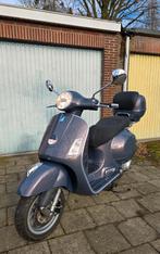 Vespa GTS 125cc - Excellent état - Dolomit Grey, Particulier, Scooter, 125 cm³