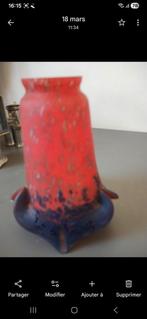 Pate de verre tulipe abat jour, Enlèvement