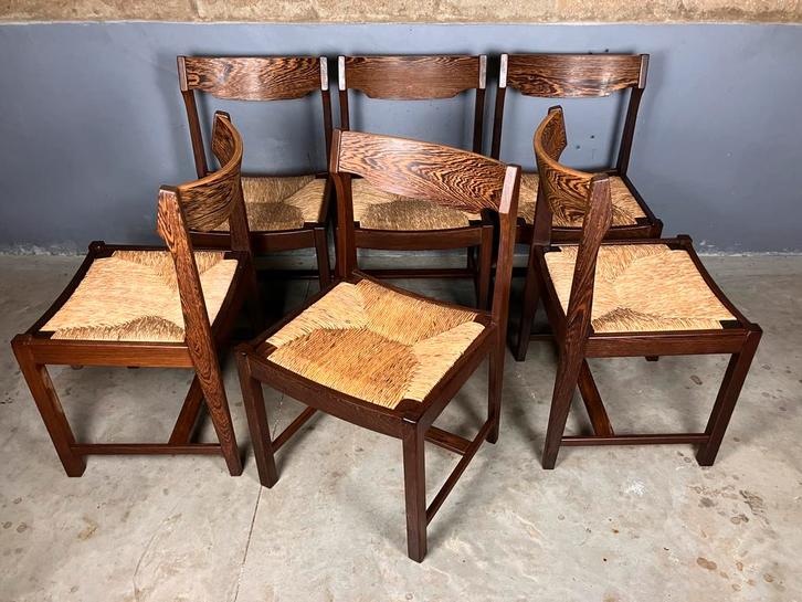 6 houten stoelen biezen Wengé Brutalist Mid Century, Huis en Inrichting, Stoelen, Gebruikt, Vijf, Zes of meer stoelen, Hout, Riet of Rotan