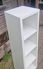 2 maal 1*4 vaks en 1 maal 8 vaks Kallax kast., Ophalen, Zo goed als nieuw