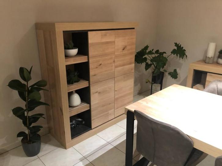 Evan PISA Dressoir + Vitrine, Huis en Inrichting, Kasten | Dressoirs, Zo goed als nieuw, Ophalen