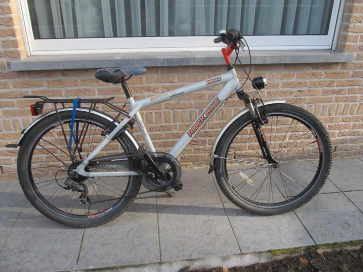 Jongensfiets 26 insch, Fietsen en Brommers, Fietsen | Jongens, Zo goed als nieuw, 26 inch of meer, Handrem, Versnellingen, Ophalen