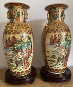 Deux grand vase chinois en faïence sur socle en très bon éta, Enlèvement