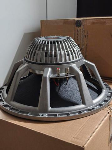 10 x oberton 18 nxb 1600. - 4 ohm  beschikbaar voor biedingen