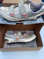 Sidi fietsschoenen m44, Vélos & Vélomoteurs, Accessoires vélo | Vêtements de cyclisme, Enlèvement ou Envoi