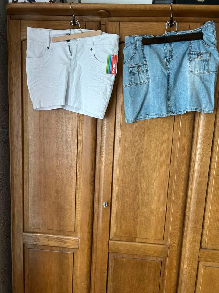 2 stuk dames rokken maat 42, Vêtements | Femmes, Jupes, Comme neuf, Taille 42/44 (L), Enlèvement