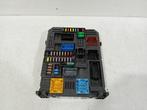 ZEKERINGKAST Opel Crossland (X) (9819851280), Gebruikt, Opel