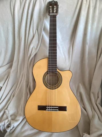 Flamenco gitaar thin body plugin, Musique & Instruments, Enlèvement, Comme neuf