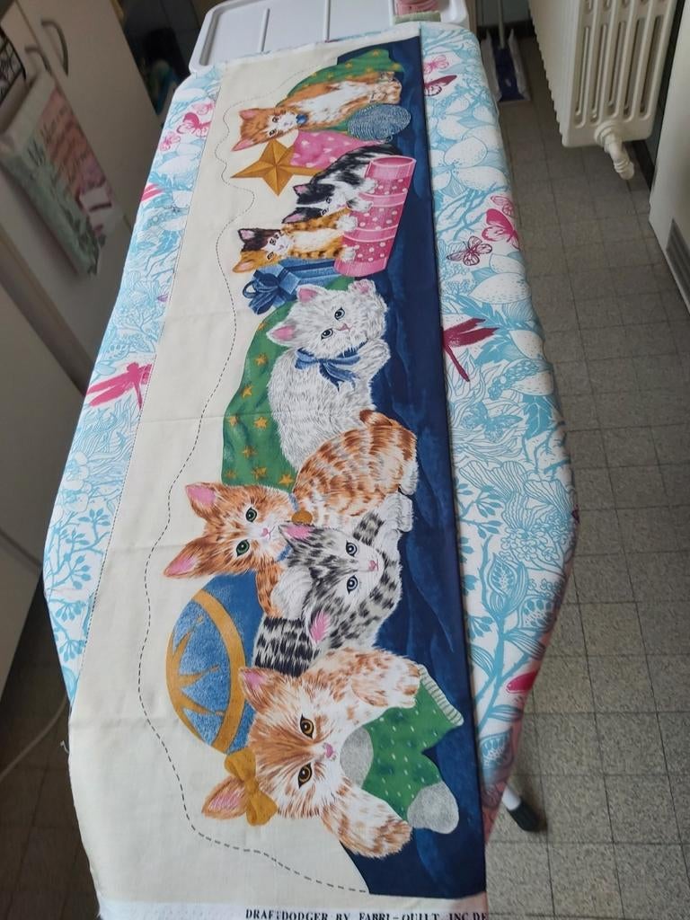 Katoenen stof met katten, Hobby en Vrije tijd, Stoffen en Lappen, Ophalen of Verzenden