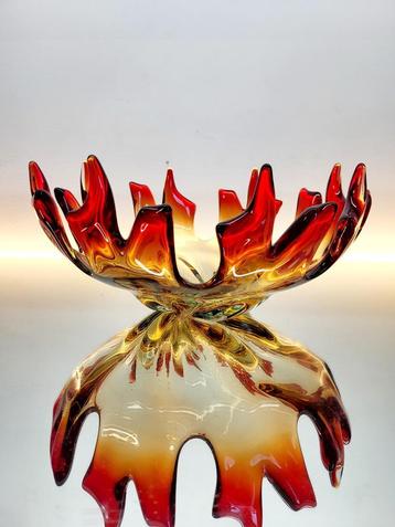 Murano schaal, modernisme, “glas flame beschikbaar voor biedingen