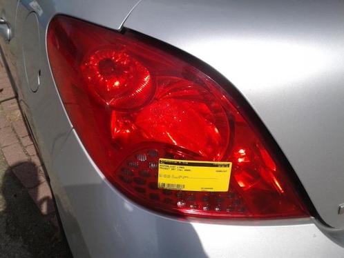 Feu arrière gauche d'un Peugeot 207, Autos : Pièces & Accessoires, Éclairage, Peugeot, Utilisé, 3 mois de garantie, Enlèvement ou Envoi
