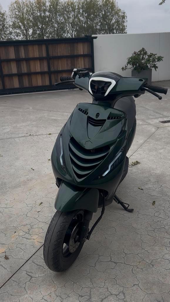 Piaggio Zip 70cc 2t, Fietsen en Brommers, Scooters | Piaggio, Zo goed als nieuw, Zip, Klasse B (45 km/u), Tweetakt, Ophalen