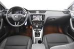 Skoda Octavia Combi *1ste Eigenaar*Navigatie*Parkassist*, Auto's, Voorwielaandrijving, Stof, USB, Bedrijf
