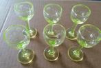 Ouraline Uranium glazen 6 stuks voetglazen, Antiek en Kunst, Ophalen of Verzenden