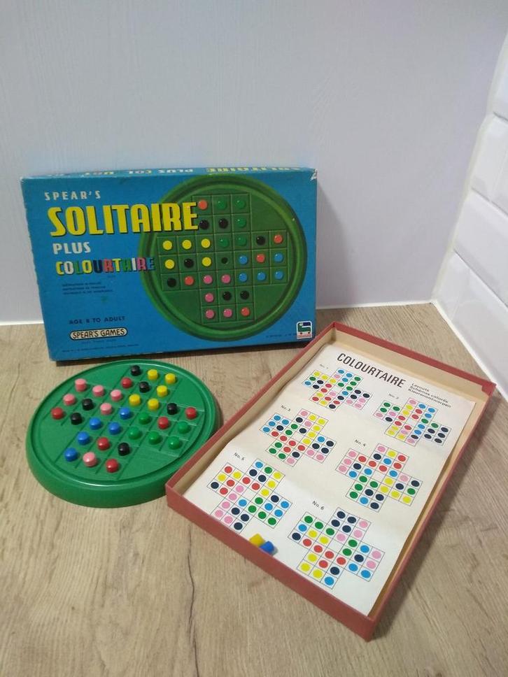 vintage spel spear's solitaire plus colourtaire, Hobby en Vrije tijd, Gezelschapsspellen | Bordspellen, Gebruikt, Een of twee spelers