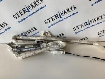 Airbag hemel links van een Mercedes C-Klasse beschikbaar voor biedingen