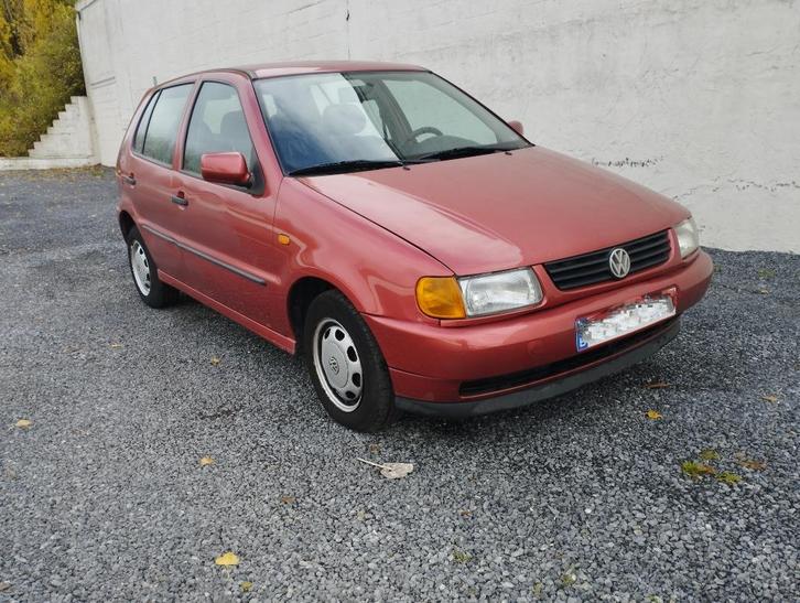 Volkswagen Polo automatique, Auto's, Volkswagen, Particulier, Polo, Benzine, Berline, 5 deurs, Automaat, Rood, Grijs, Stof, Voorwielaandrijving