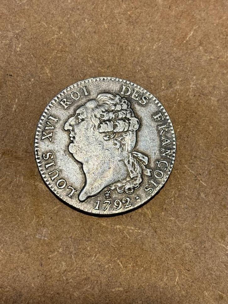 1 ECU DE 6 LIVRES ARGENT LOUIS XVI CONSTITUTION 1792-1793, Timbres & Monnaies, Monnaies | Europe | Monnaies non-euro, France, Argent