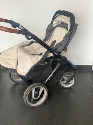 Buggy Mutsy Evo met reiswieg  beschikbaar voor biedingen