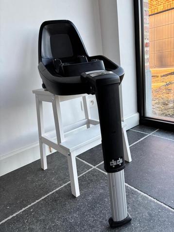 2 way fix maxi cosi beschikbaar voor biedingen