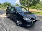 Vw touran 19tdi 105 pk 6vit 167000km 1 hand bouwjaar 2010, Voorwielaandrijving, 4 cilinders, Zwart, Onderhoudsboekje