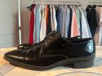 Hugo Boss gelakte kostuumschoenen schoenen maat 10 / 43, Kleding | Heren, Ophalen, Gedragen