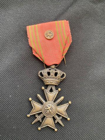 Lot 40 medaille Leopold III massive unibloc beschikbaar voor biedingen