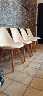 4 witte scandinavische stoelen, Tissus, Scandinavisch, Enlèvement, Utilisé