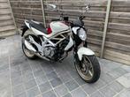 suzuki gladius 650cc **originele staat ** 11000km **, Motoren, Motoren | Suzuki, 2 cilinders, Bedrijf, Meer dan 35 kW, 645 cc